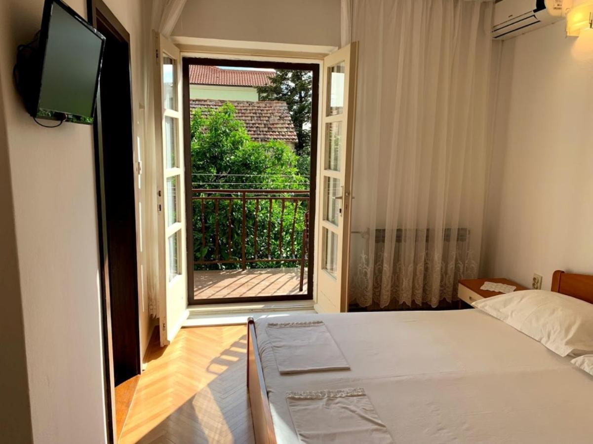 Obradovic Rooms & Apartments Makarska Luaran gambar