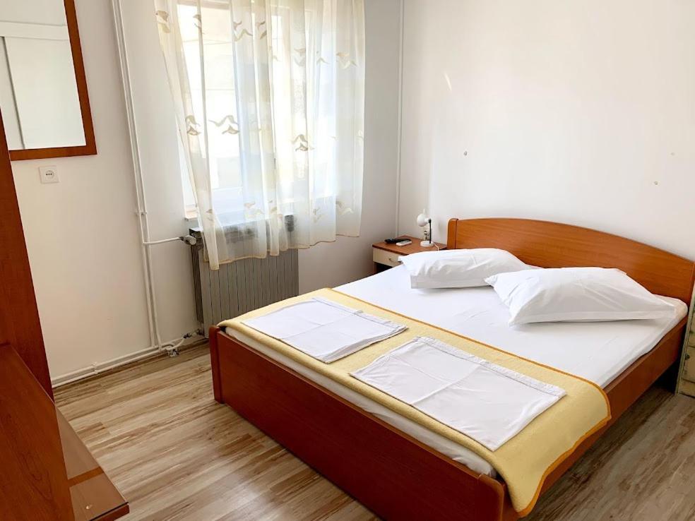 Obradovic Rooms & Apartments Makarska Luaran gambar
