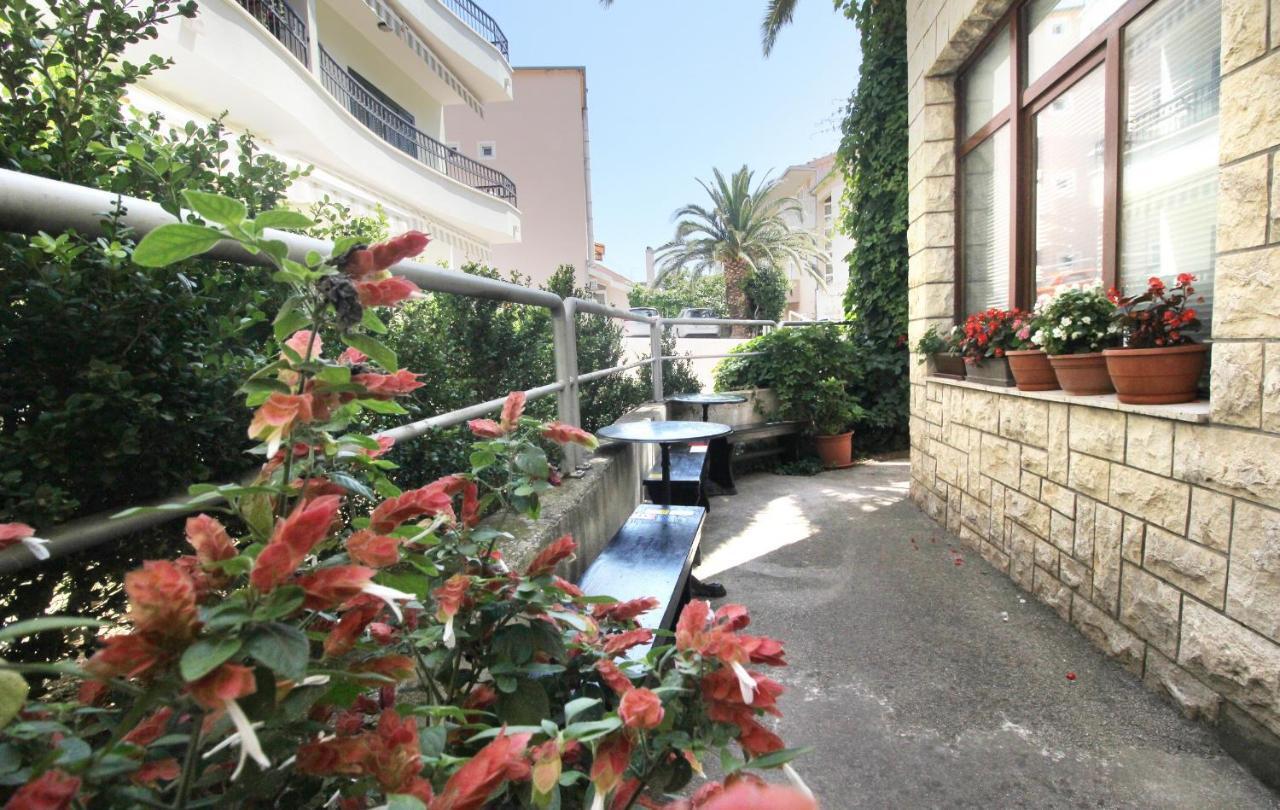 Obradovic Rooms & Apartments Makarska Luaran gambar
