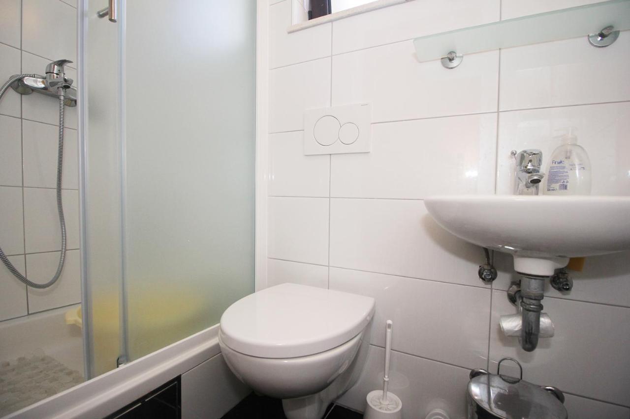 Obradovic Rooms & Apartments Makarska Luaran gambar